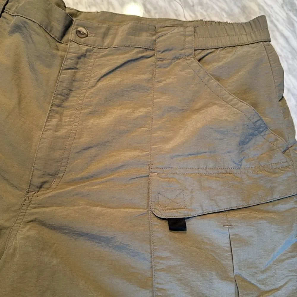 Sierra Experience khaki nylon technical cargo hiking athleisure shirts. XXL
